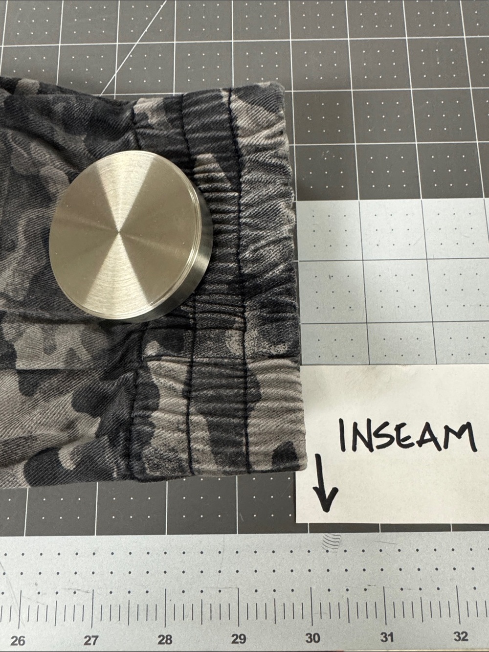 Spanx Stretch Twill Cargo Jogger Camo Gray & Black - Picture 8 of 8